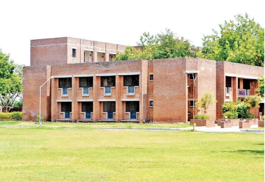 Mudra Institute of Communications Mudra Institute of Communications